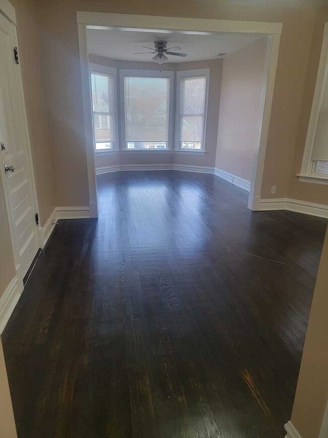 Photo - 1540 N Keeler Ave Unit 2