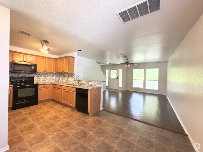 Building Photo - 513 Rolling Oak Dr Rental