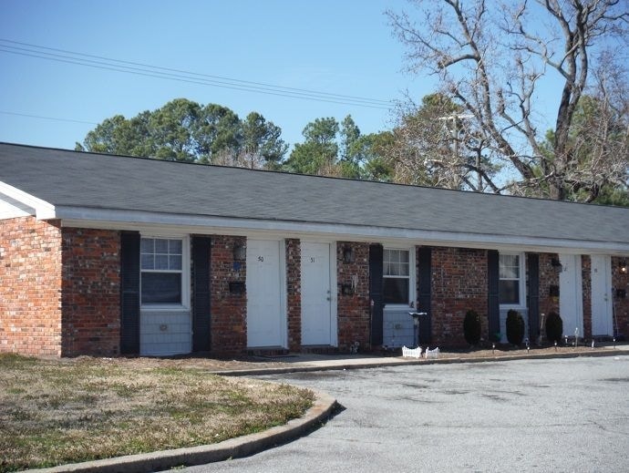Photo - 3001 Golden Rd