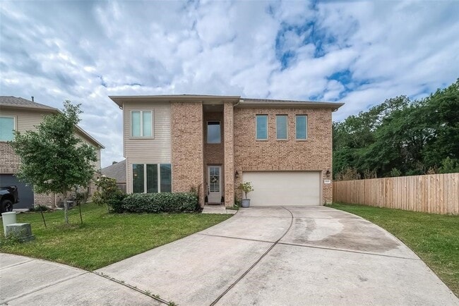 Photo - 21029 Crinet Square