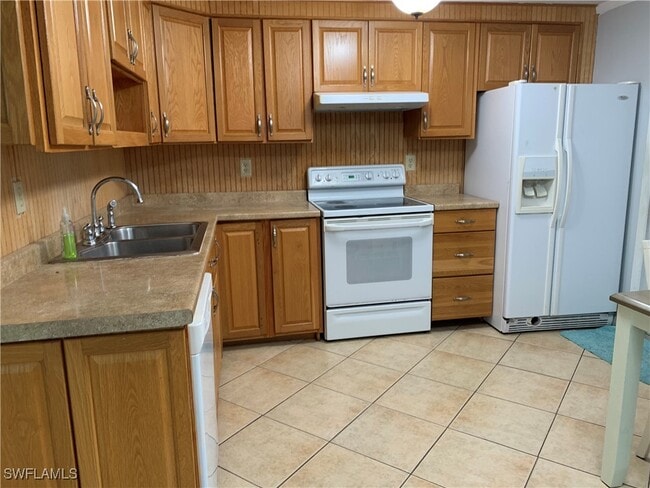 Photo - 251 Pine Key Ln