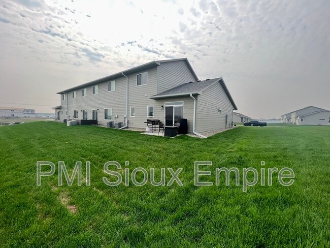 Photo - 5510 E Lebridge St