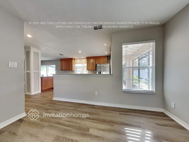 Photo - 548 Oak Creek Dr