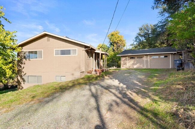 Photo - Gorgeous Home, come and view.