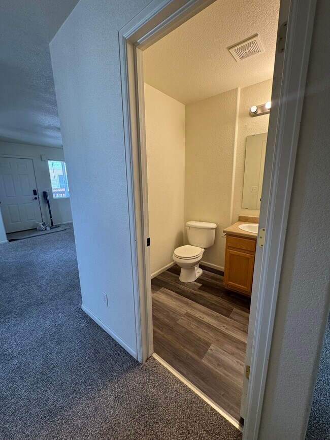 Photo - 3931 Ariel Ave Unidad 3931 Ariel Ave Apt B