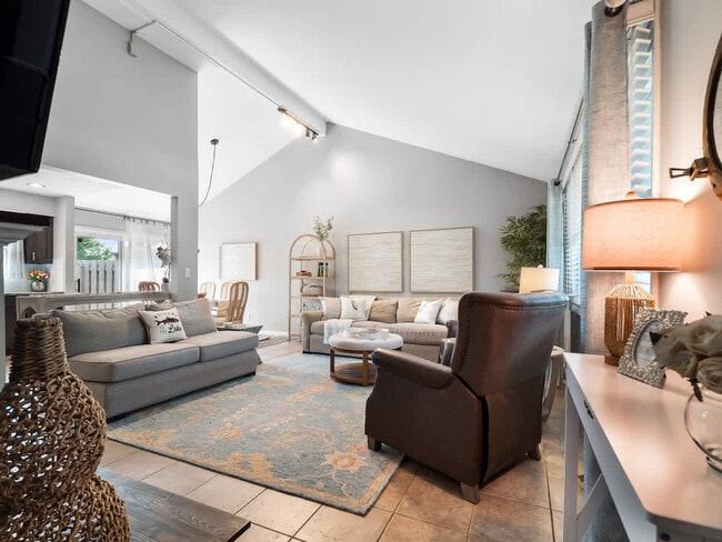 Photo - 126 Beachwood Ave Unidad SI ID1496069P