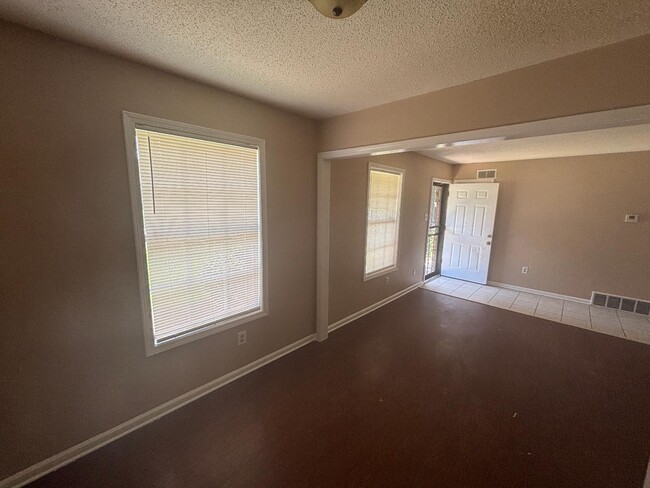 Photo - 5083 Applewood Dr
