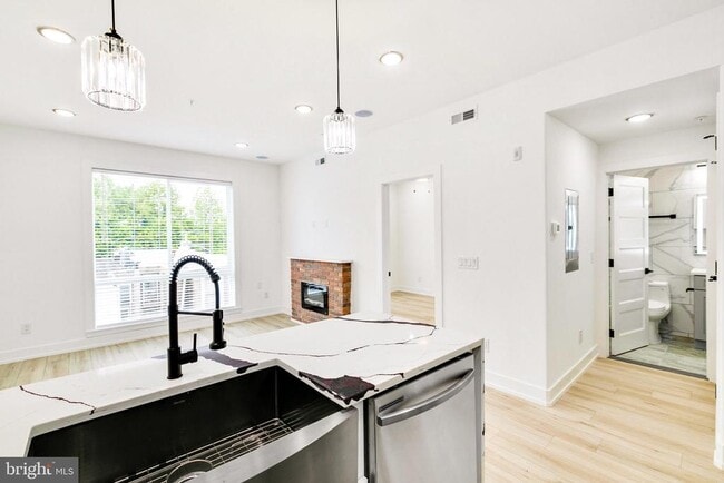 Photo - 2054 N 2nd St