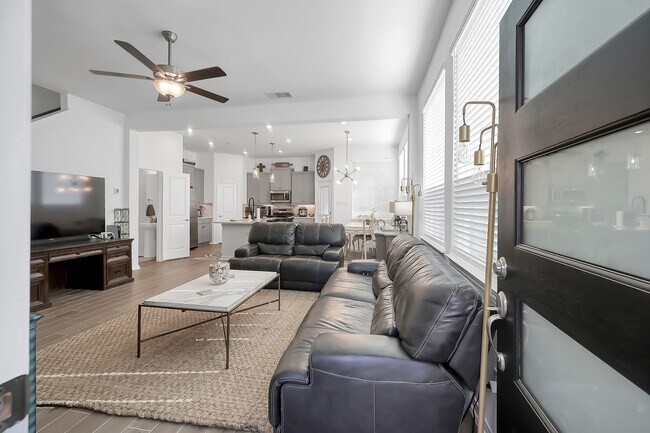 Photo - 212 Cider Gum Pl