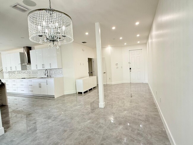 Photo - 11271 NW 84th St