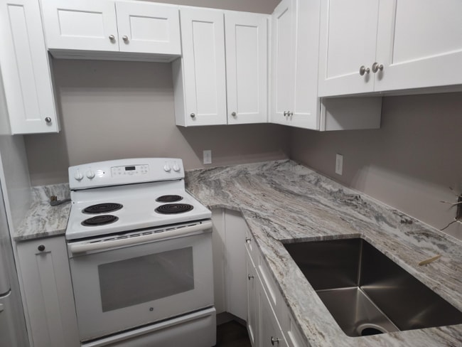 Photo - 96 Poquonock Ave Unit Apt B