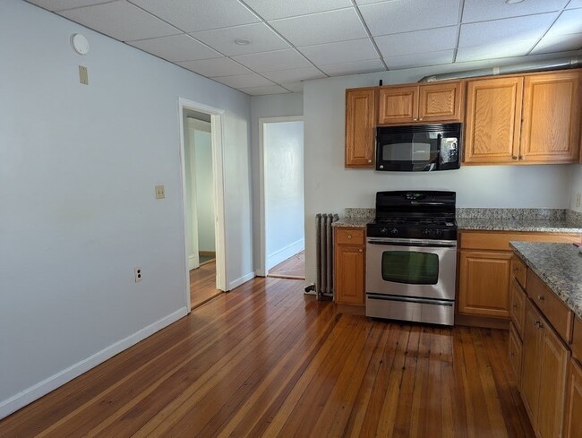 Photo - 130 Fellsway W Condo Unit 3