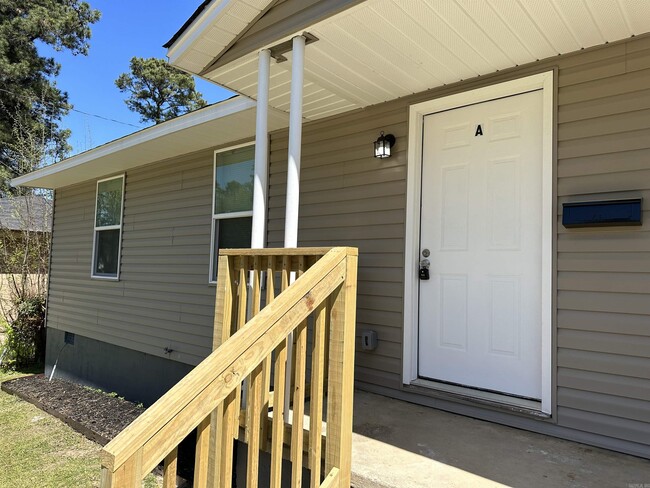 Photo - 8a Hiland Pl