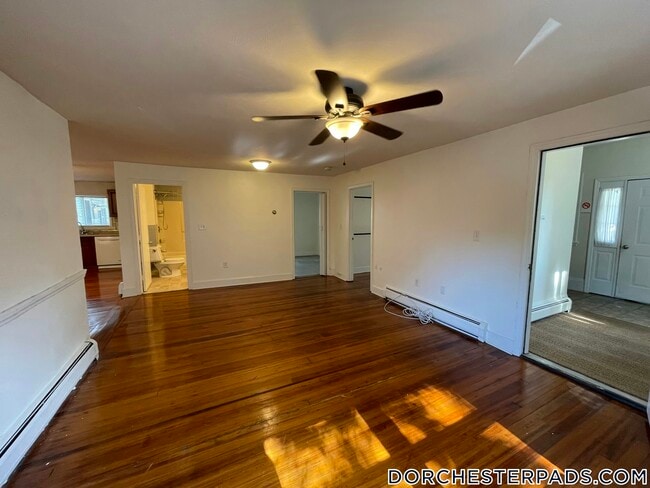 Photo - 52 Port Norfolk St Unit 1