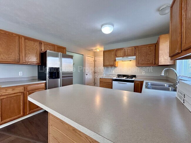 Photo - 2104 Shiloh Point SE