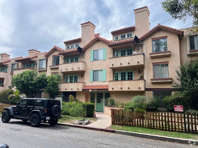 Building Photo - A & J Investments Rental