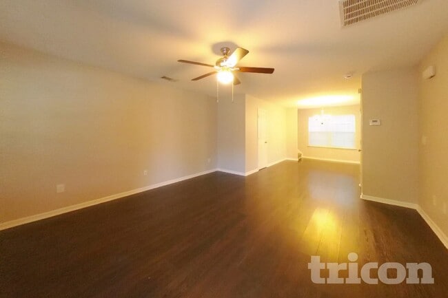 Photo - 4312 Houldsworth Dr