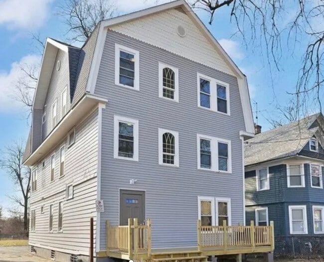 Photo - 213 Westland St