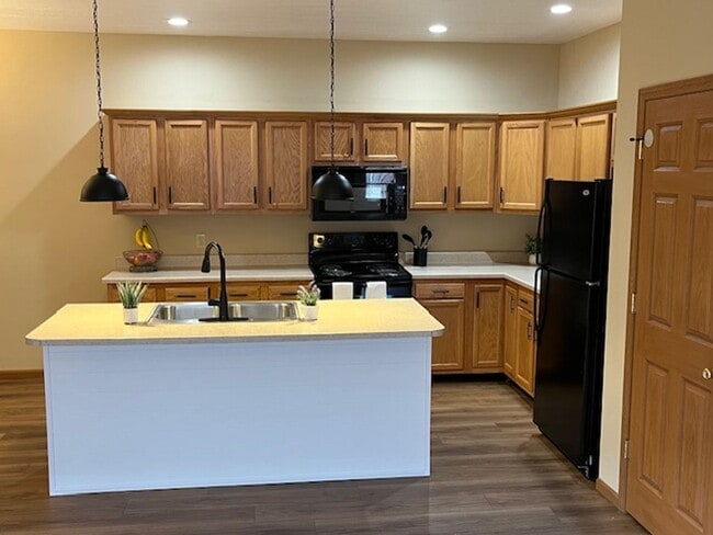 Photo - 1530 Williamsburg Pl Unit 1530-A Williamsburg Pl