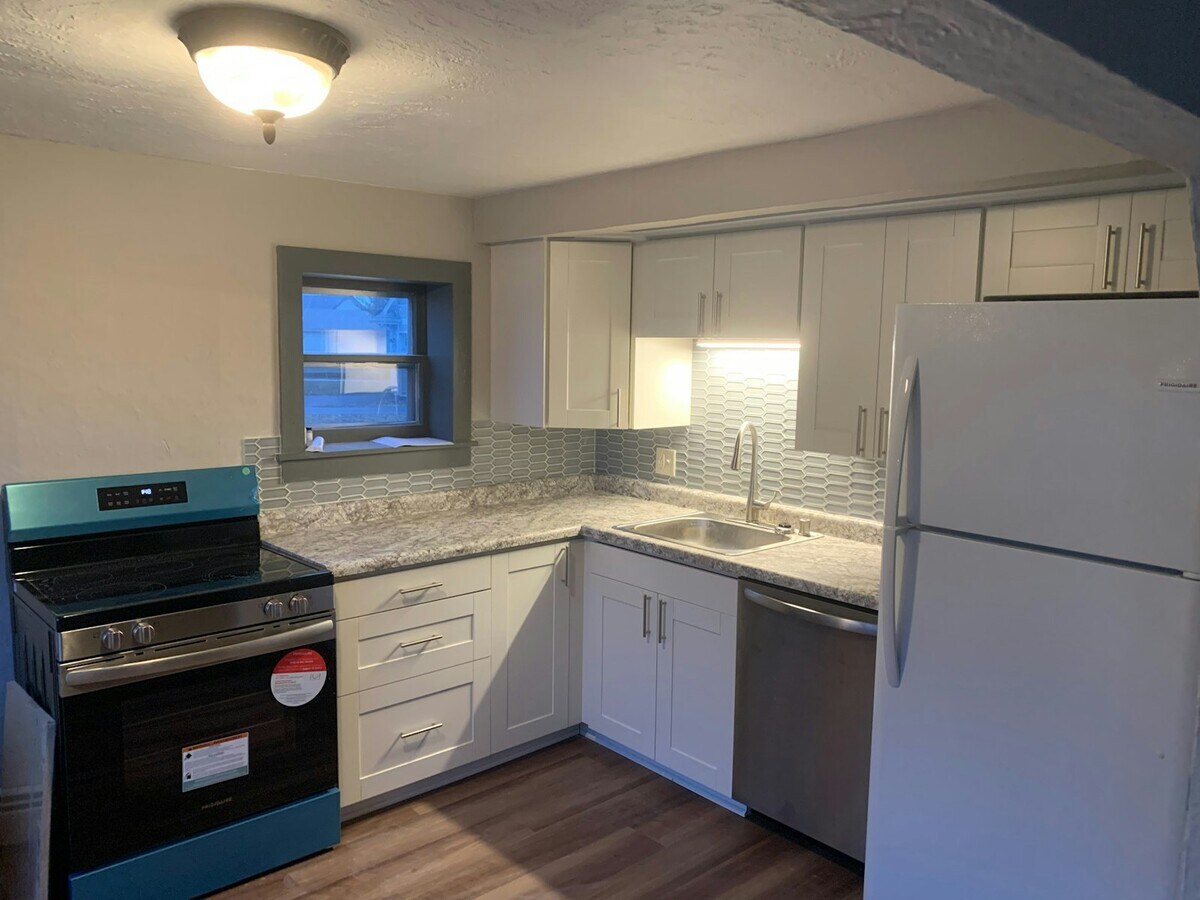 Photo - W346N5305 Elm Ave
