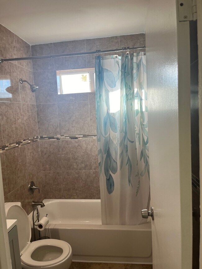 Photo - 412 SW 9th St Unit 2