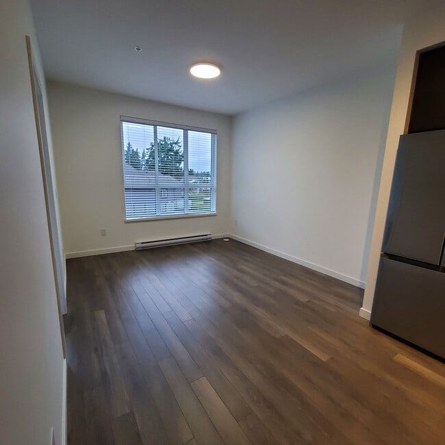 15738 85 Ave