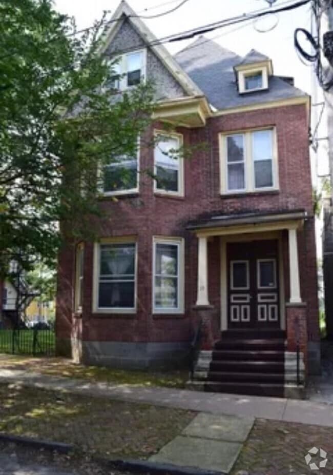 Building Photo - 10 Washington Ave Rental