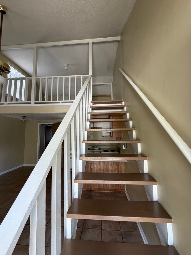 Photo - 2303 N Davis St Unit 2