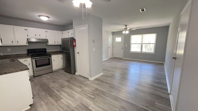 Photo - Beautiful 3 Bedroom Ranch in Goose Creek