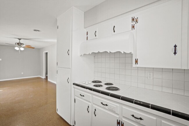 Photo - 7019 Langdon Ln