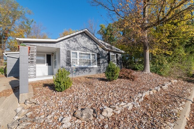 Building Photo - 2826 S Ten Mile Dr Rental