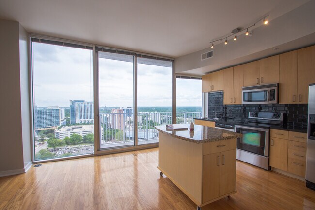 Photo - 1 Bedroom Apartment w/ Beautiful View and ... Unit 1707