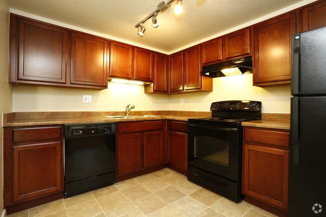 3BR, 2.5BA - 3TWN