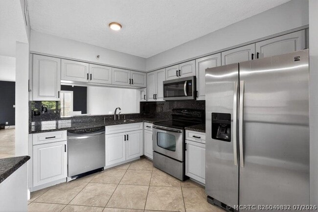 Photo - 2206 S Cypress Bend Dr Unit 401