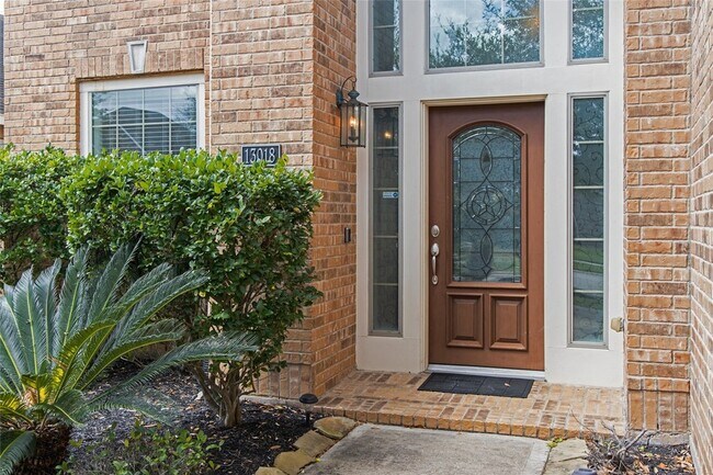 Photo - 13018 Orchard Green Dr