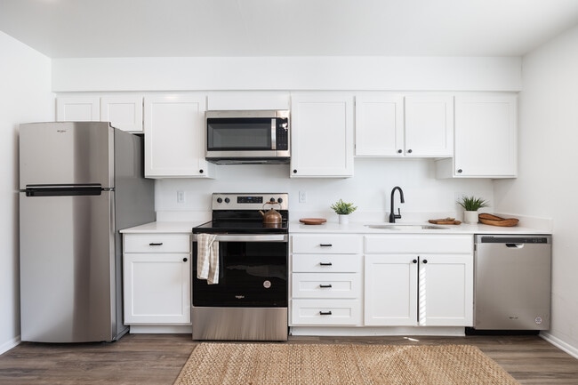 Photo - Sierra Ridge