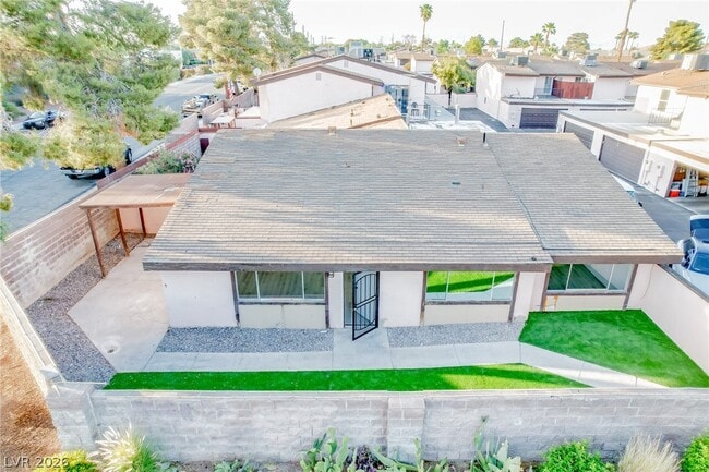 Photo - 4386 Caliente St