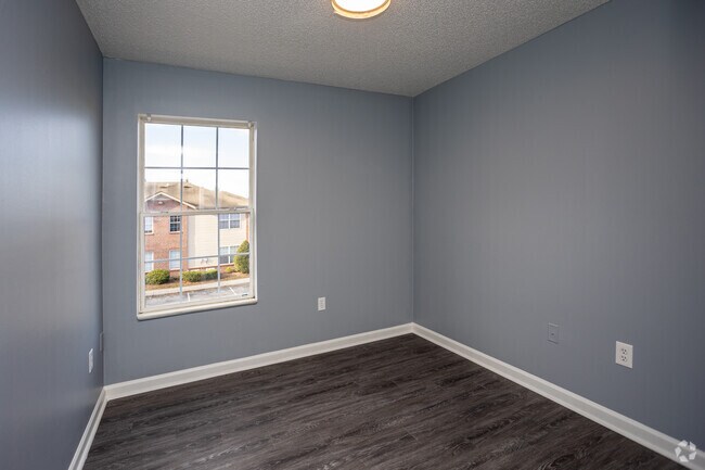 3 BR, 2 BA - 1,078SF
