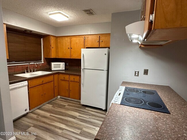 Photo - 11608 Dunes Way Dr N