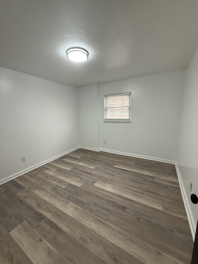 Photo - 62 Birchwood Ln