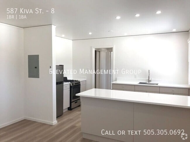 Building Photo - 587 Kiva St Unit 8 Rental
