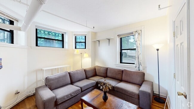 Building Photo - 137 Peterborough St Unit 32 Rental