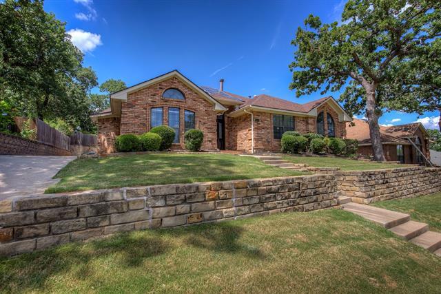 Photo - 3914 Meadow Dr