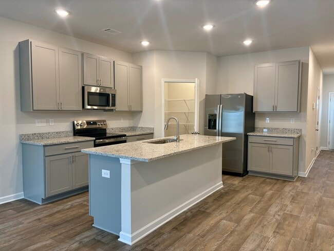 Photo - 5252 Magnolia Pl