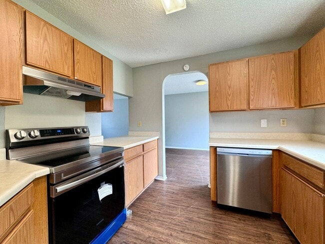 Photo - Welcome Home New Fridge, New Stove!