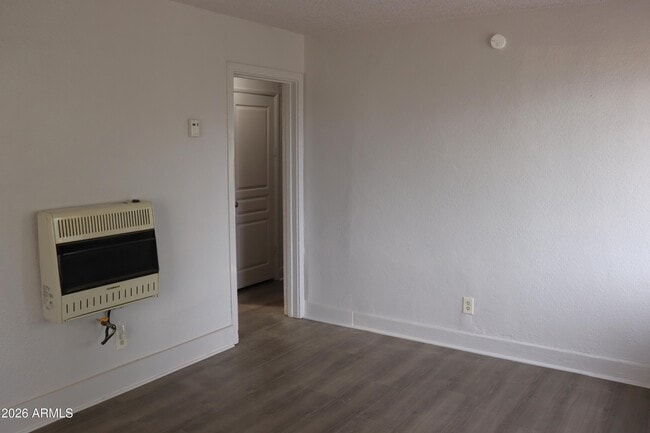 Photo - 540 Graham Pl