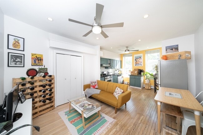 Photo - 201 Pavonia Ave