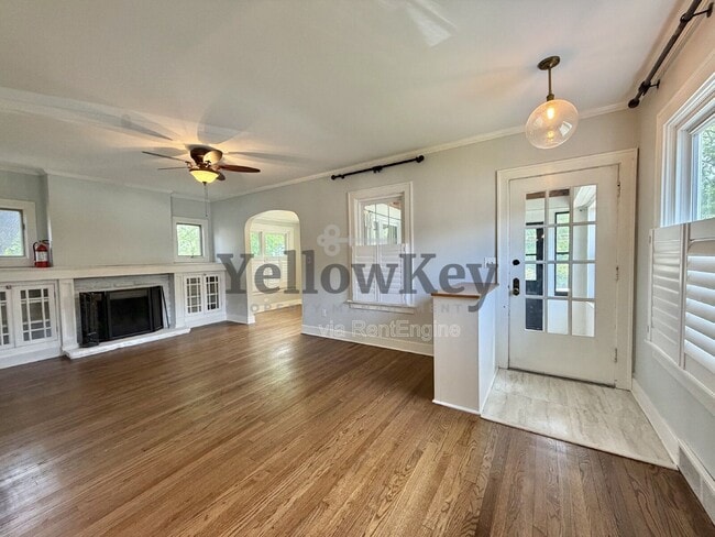 Photo - 376 Hill Ave