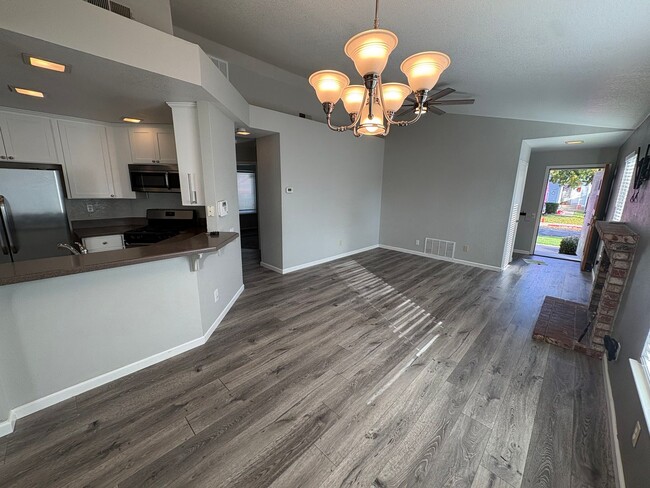 Photo - Cozy 3 Bed 2 Bath Home in Brentwood