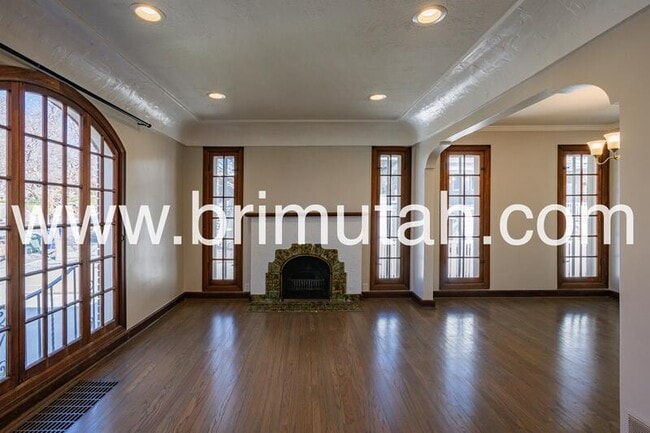 Photo - 1572 E Kensington Ave